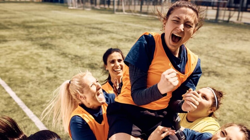 Sportende vrouwen juichen