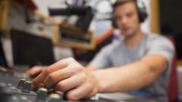 Stelselwijziging omroepen op zijn vroegst in 2027