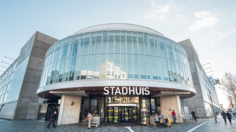 Raad Almere ontsloeg raadslid terecht