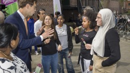 Hulporganisaties: 18 te jong voor financiële zelfstandigheid