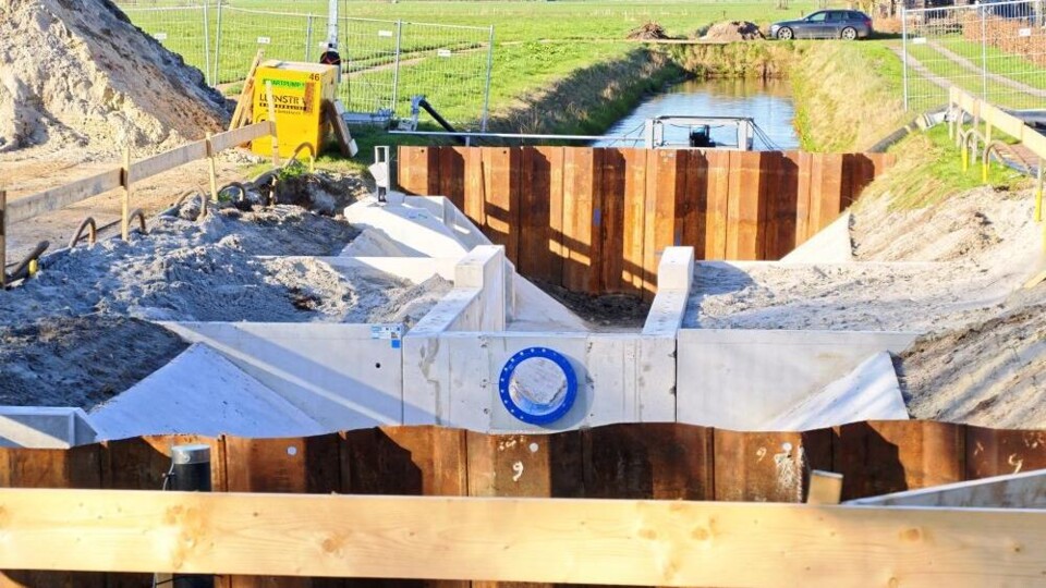 Renovatie van het gemaal in Kerkenveld door het waterschap Drents Overijsselse Delta.