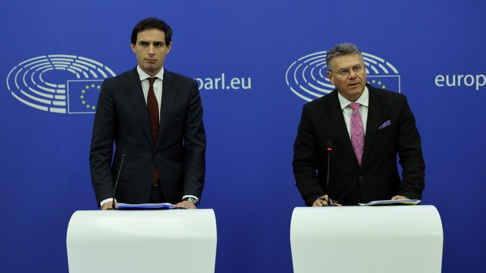 Eurocommissaris Wopke Hoekstra dinsdag in Straatsburg, tijdens een persconferentie samen met vice-voorzitter van de Europese Commissie…