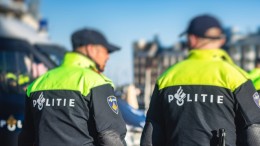 'Alarmactie' bij gemeentehuizen voor vroegpensioen politie