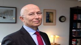 Veranderende verhoudingen in de lokale driehoek