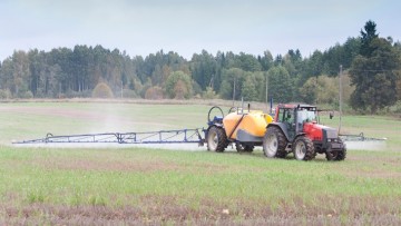 Rekening houden met spuitzones en bedrijfsbelangen bij gevoelige functies