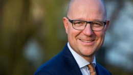 'We hoeven niet alles met z'n twaalven te doen'