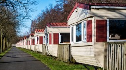 VNG: plan voor vakantiewoningen ondermijnt lokale regie