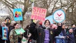 Vrouwen in Staten strijden tegen seksisme in politiek